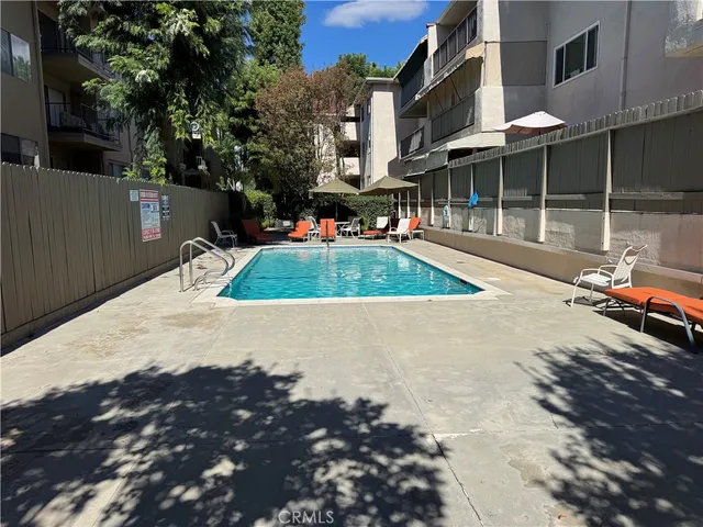 $699,000 | 330 West California Boulevard, Unit 203, Pasadena, CA 91105