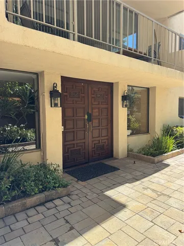 $699,000 | 330 West California Boulevard, Unit 203, Pasadena, CA 91105
