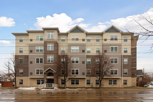 $214,000 | 4824 East 53rd Street, Unit 501, Minneapolis, MN 55417