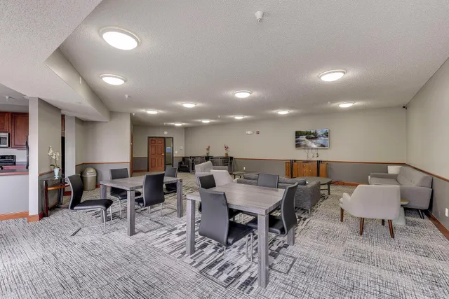 $214,000 | 4824 East 53rd Street, Unit 501, Minneapolis, MN 55417