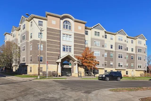 $214,000 | 4824 East 53rd Street, Unit 501, Minneapolis, MN 55417