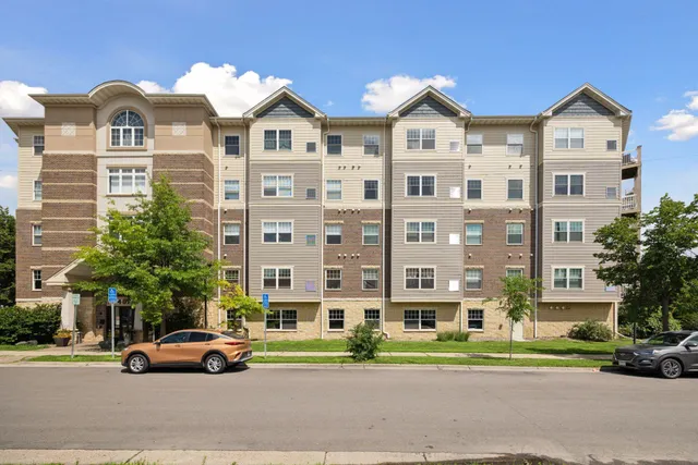 $214,000 | 4824 East 53rd Street, Unit 501, Minneapolis, MN 55417