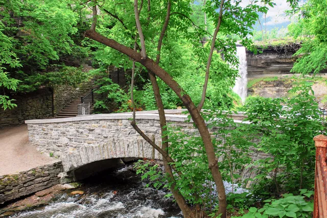 $214,000 | 4824 East 53rd Street, Unit 501, Minneapolis, MN 55417