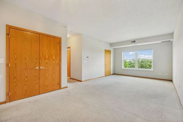 $214,000 | 4824 East 53rd Street, Unit 501, Minneapolis, MN 55417