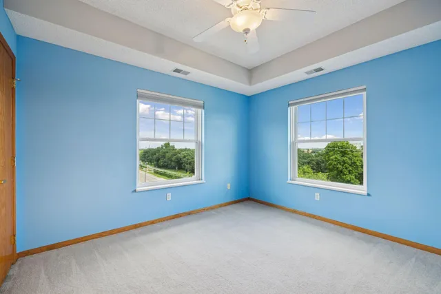 $214,000 | 4824 East 53rd Street, Unit 501, Minneapolis, MN 55417