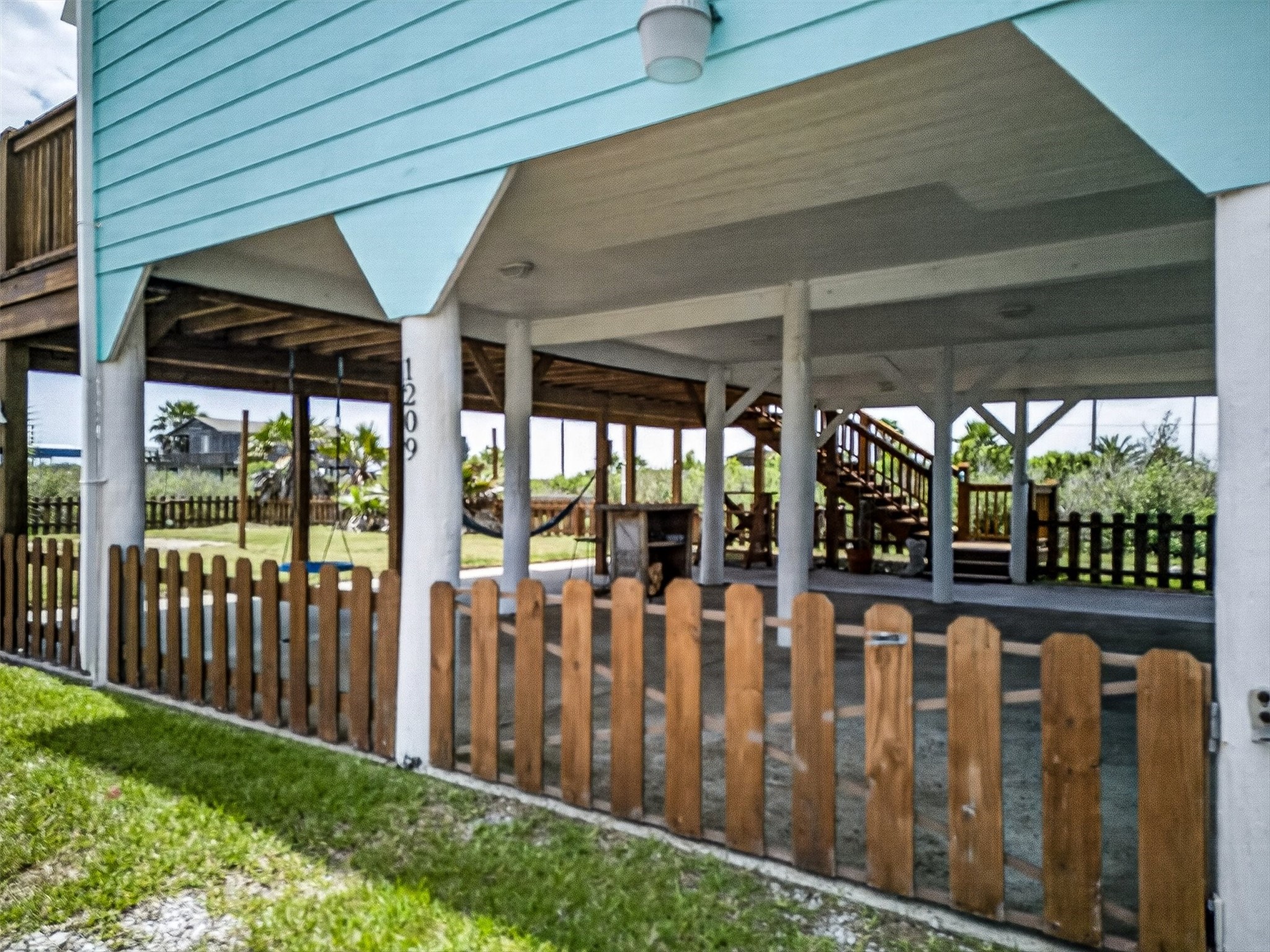 1209 North Jacks Road Crystal Beach, TX 77650 - Photo 37 of 39 Room for parties or parking!