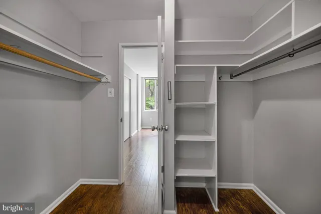 $1,900 | 2939 Van Ness Street Northwest, Unit 405, Washington, DC 20008