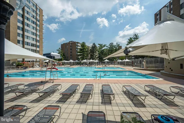 $1,900 | 2939 Van Ness Street Northwest, Unit 405, Washington, DC 20008