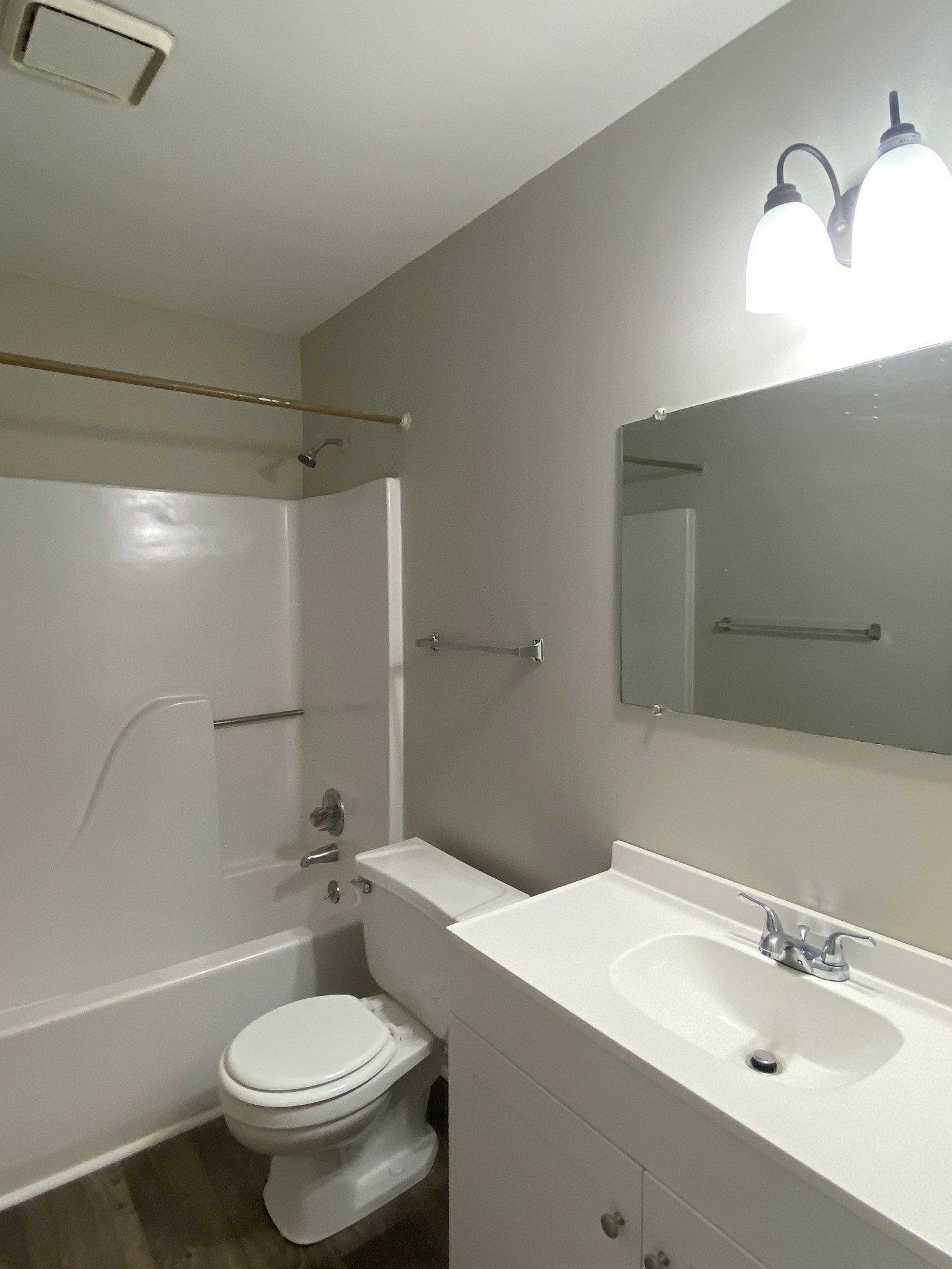 638 R R S Bradley Boulevard, Unit A Clarksville, TN 37042 - Photo 8 of 13