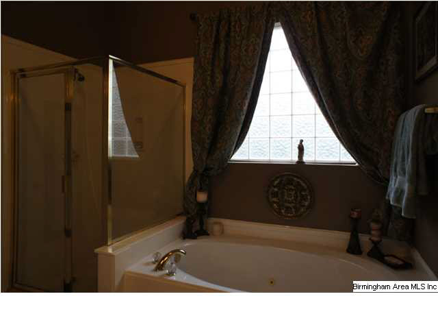 636 Meadow Ridge Drive Birmingham, AL 35242 - Photo 11 of 25