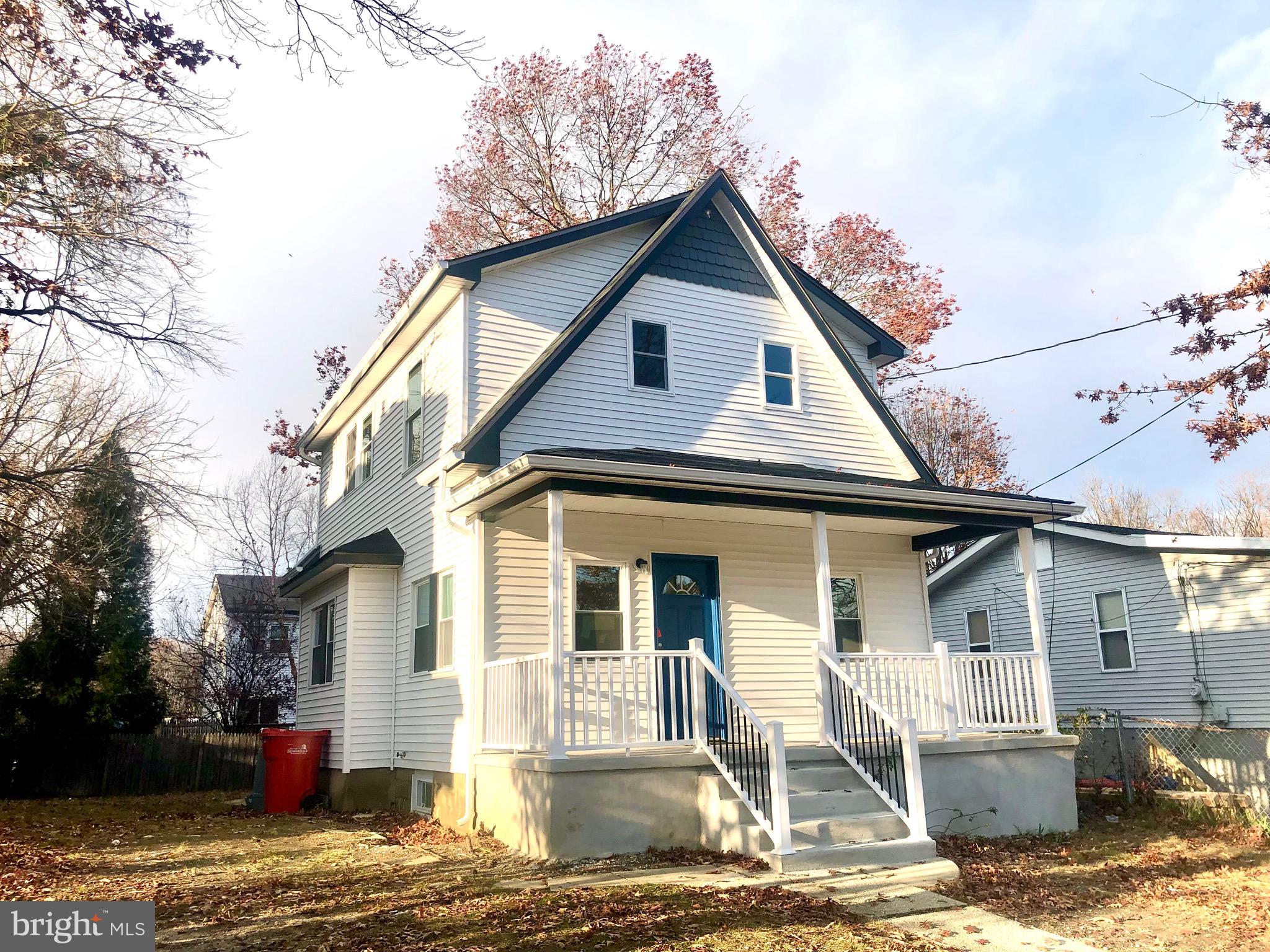 16 East Crestwood Ave