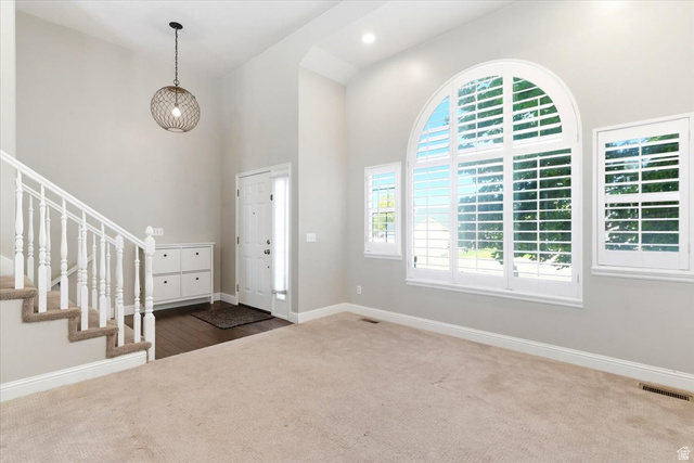 627 Fremont Circle Centerville, UT 84014 - Photo 4 of 34