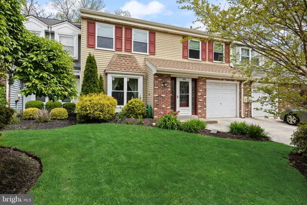 $400,000 | 163 Calderwood Lane, Mount Laurel, NJ 08054
