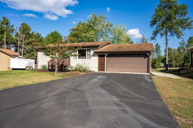 $455,000 | 857 Kings Way, Nekoosa, WI 54457