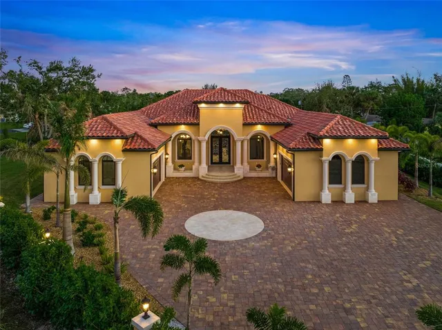 $3,500,000 | 2340 Bayshore Road, Nokomis, FL 34275