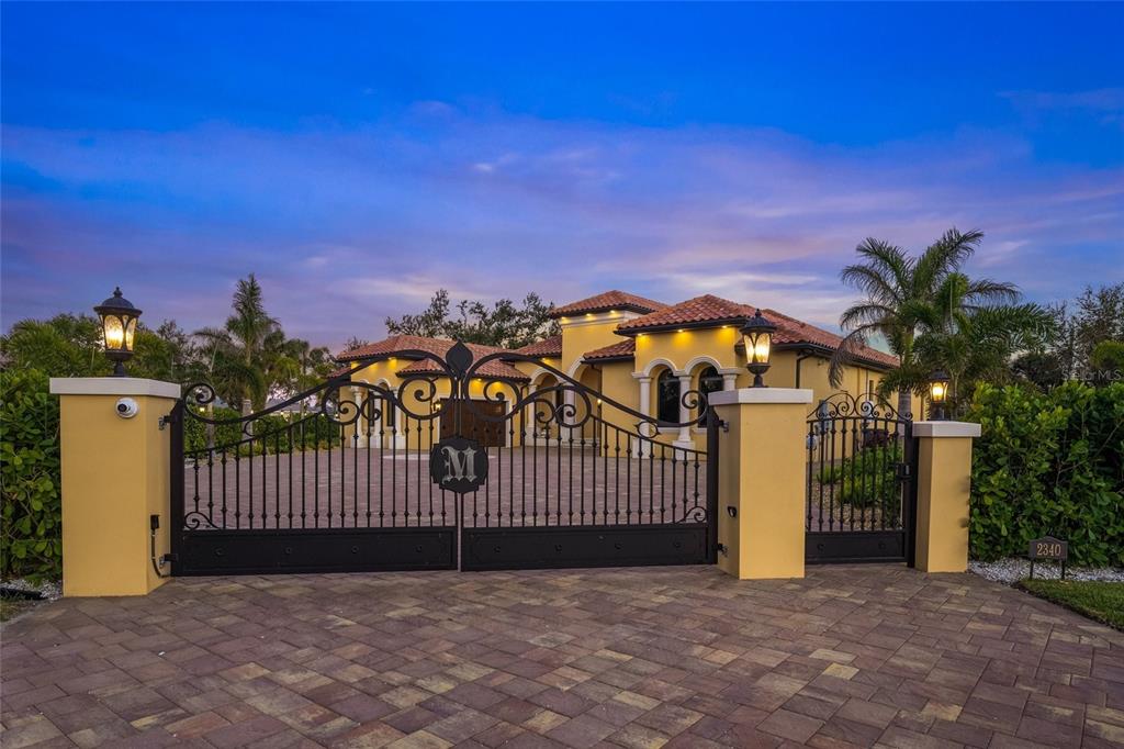 2340 Bayshore Road Nokomis, FL 34275 - Photo 8 of 94