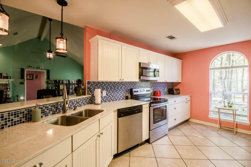 16281 Old Joe Moran Road Kiln, MS 39556 - Photo 15 of 26 Kitchen 1.2