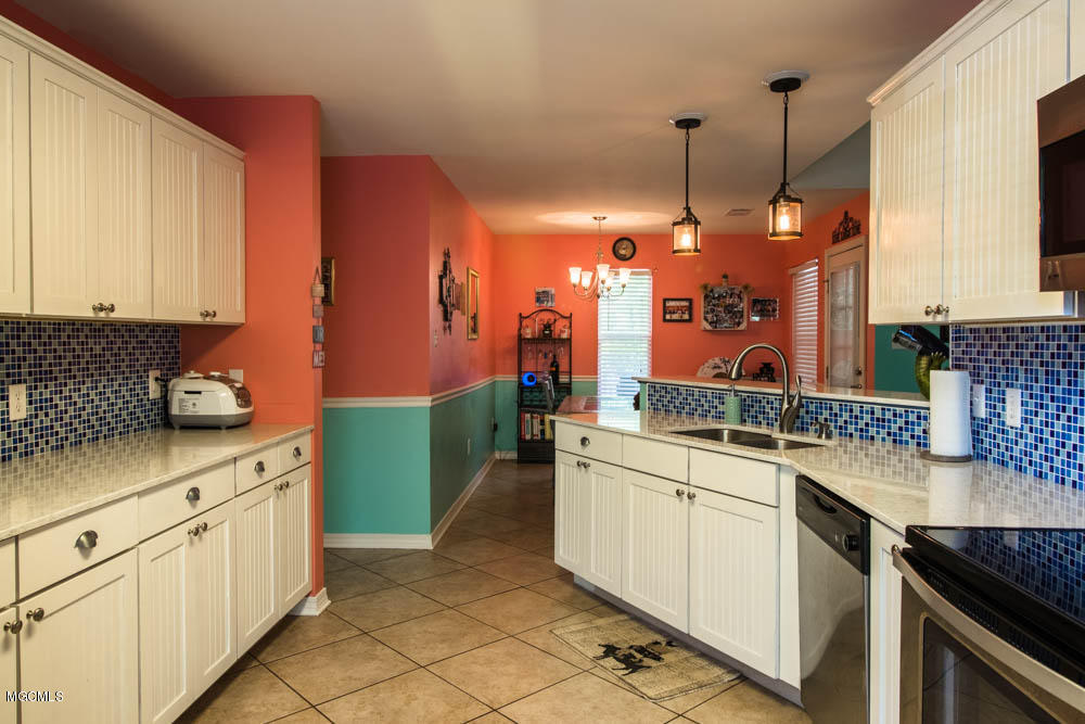 16281 Old Joe Moran Road Kiln, MS 39556 - Photo 16 of 26 Kitchen 1.3