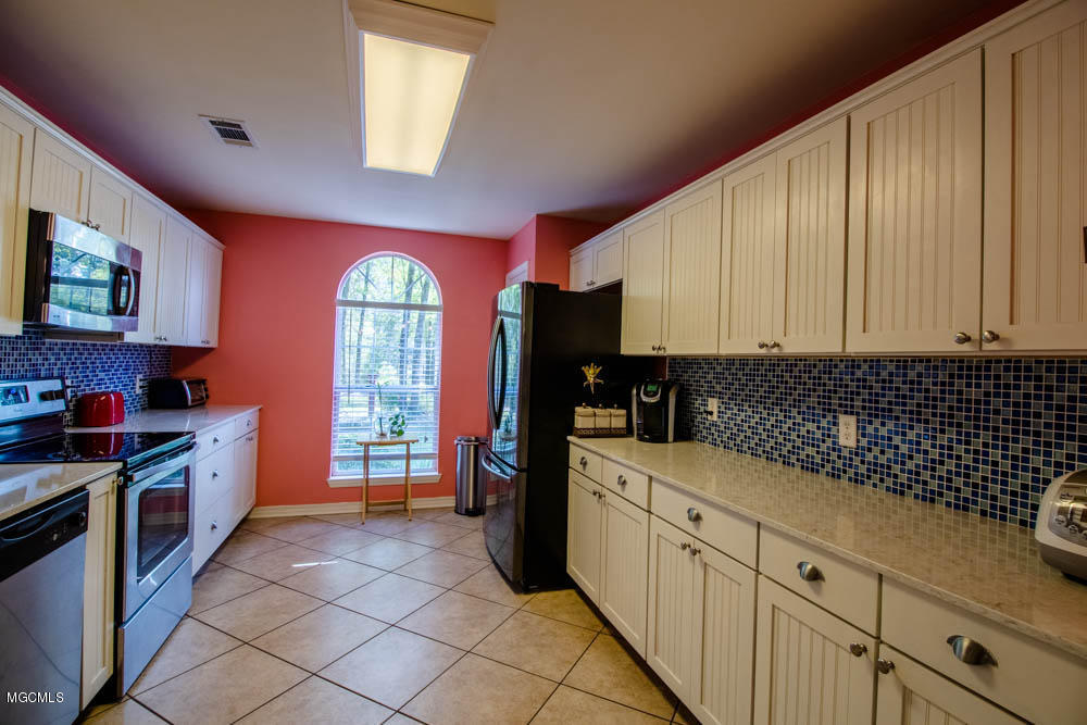 16281 Old Joe Moran Road Kiln, MS 39556 - Photo 17 of 26 Kitchen 1.1