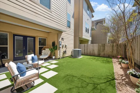 $460,000 | 2619 Shady Woods Lane, Houston, TX 77008