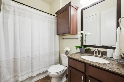 $460,000 | 2619 Shady Woods Lane, Houston, TX 77008