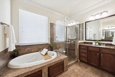 $460,000 | 2619 Shady Woods Lane, Houston, TX 77008