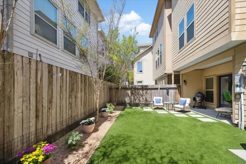 $460,000 | 2619 Shady Woods Lane, Houston, TX 77008