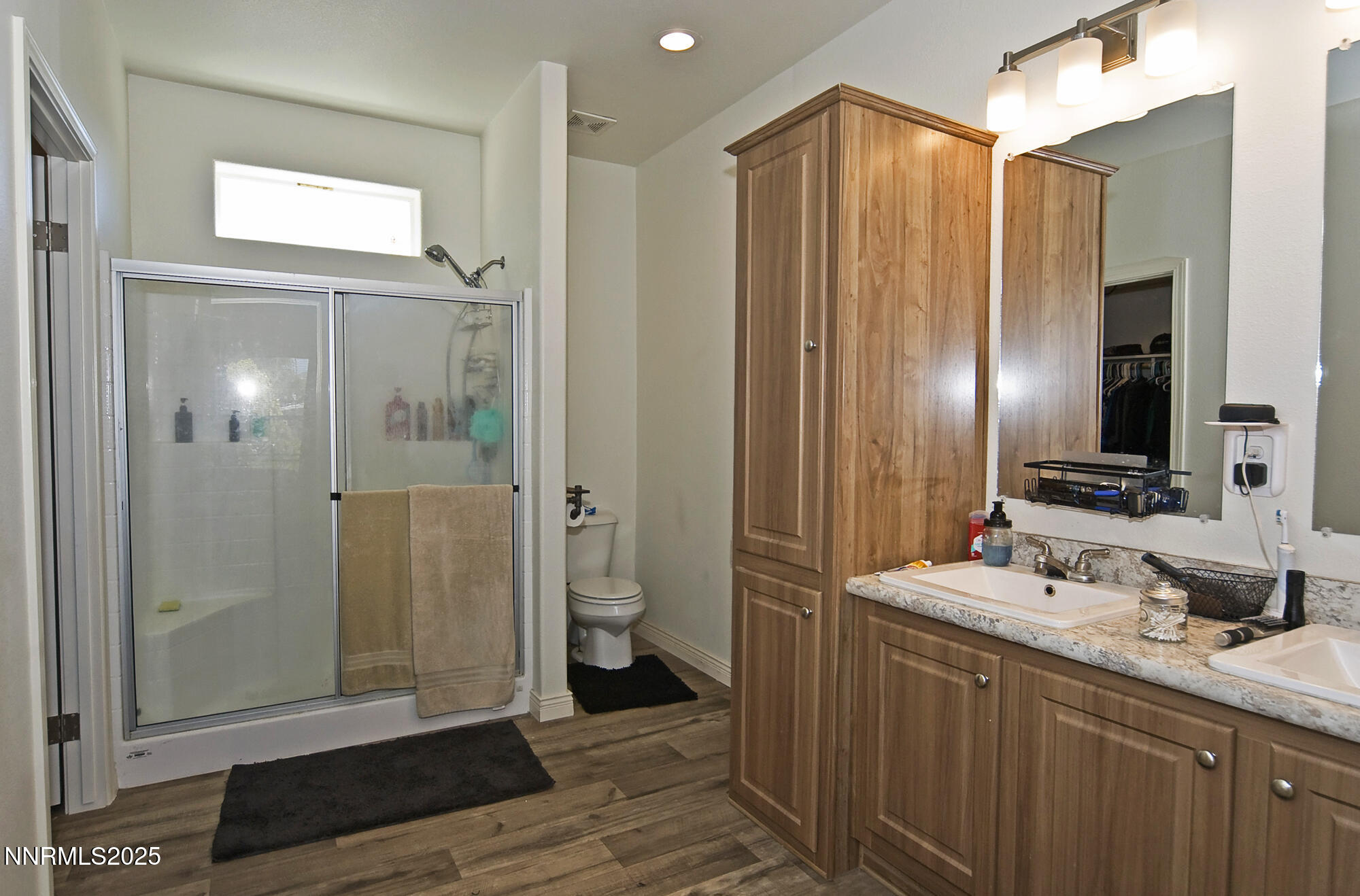 3800 Sandpiper Drive Reno, NV 89508 - Photo 3 of 18 a bathroom with a sink a toilet and shower