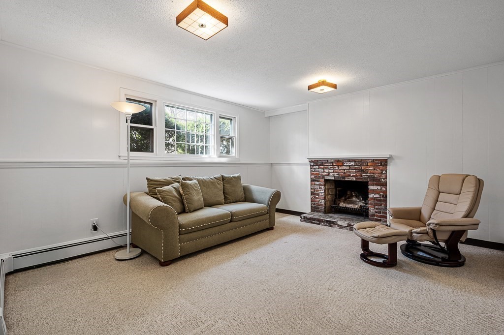 98 Sunset Drive Northborough, MA 01532 - Photo 22 of 34