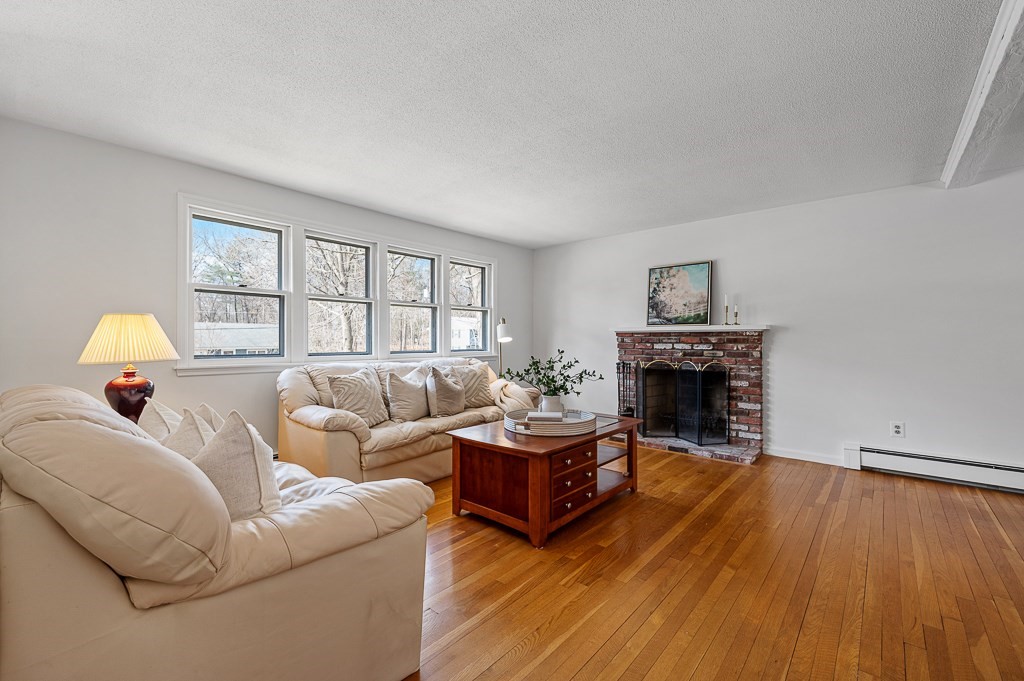 98 Sunset Drive Northborough, MA 01532 - Photo 3 of 34