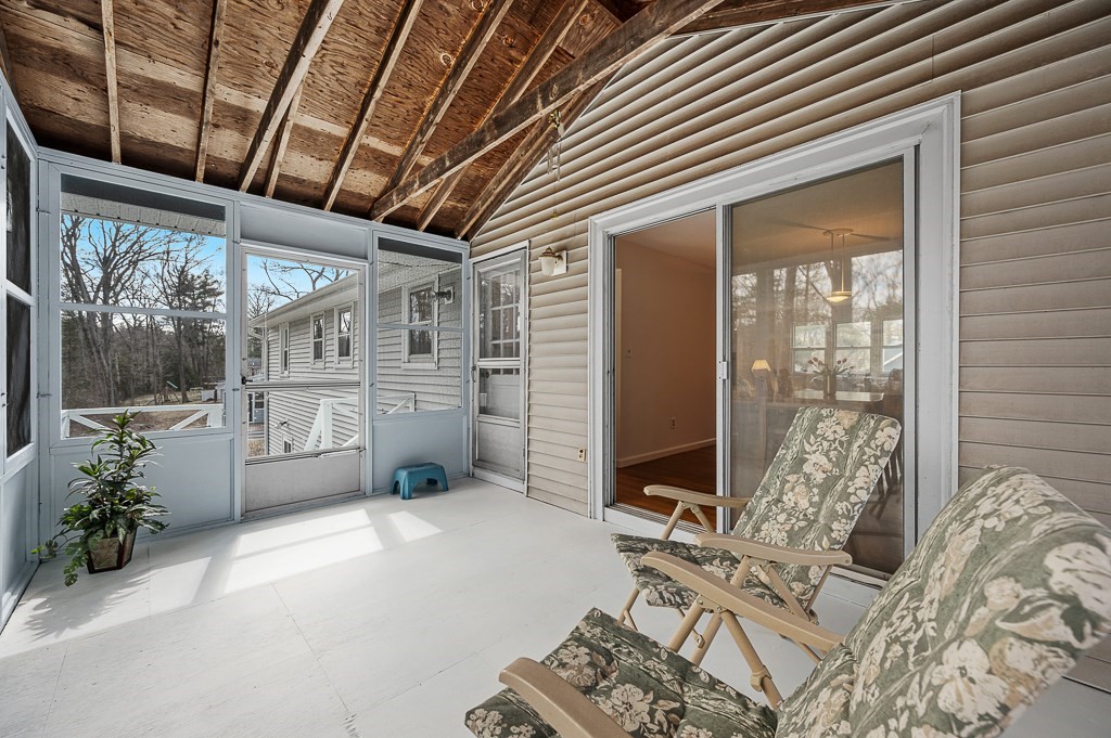 98 Sunset Drive Northborough, MA 01532 - Photo 9 of 34