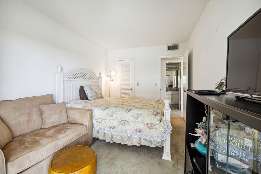 290 Preston F Boca Raton, FL 33434 - Photo 12 of 19 18_290PrestonG_2019_LowRes