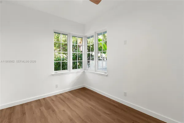 $3,700 | 1009 Meridian Avenue, Unit 14, Miami Beach, FL 33139