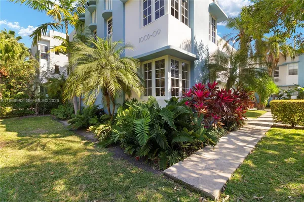 $3,700 | 1009 Meridian Avenue, Unit 14, Miami Beach, FL 33139