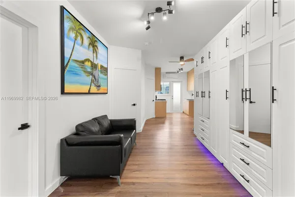 $3,700 | 1009 Meridian Avenue, Unit 14, Miami Beach, FL 33139