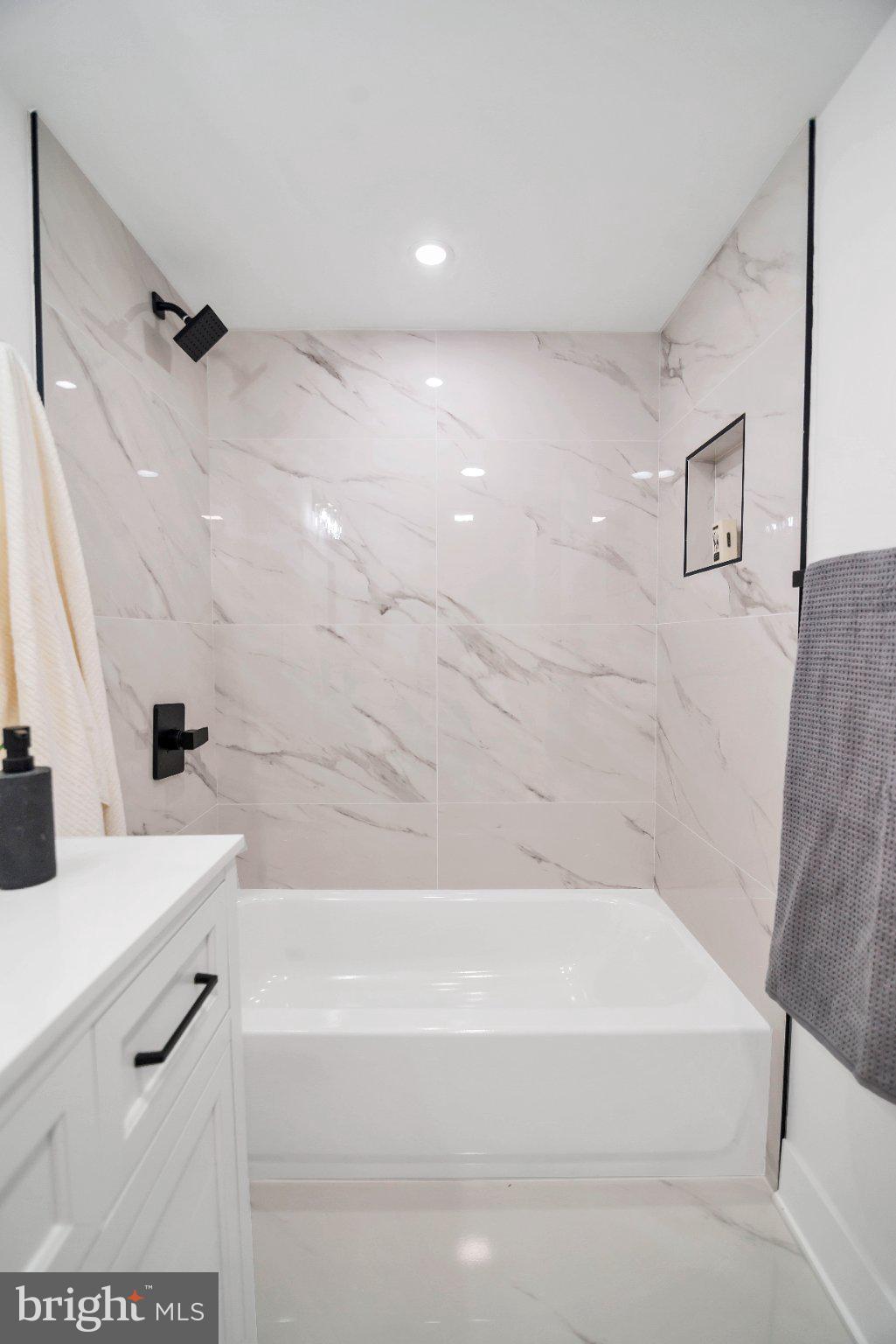 6101 Edsall Road, Unit 602 Alexandria, VA 22304 - Photo 24 of 37 Gallery Image 24