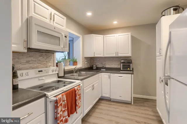 $255,000 | 2010 Allegheny Avenue, Lebanon, PA 17042