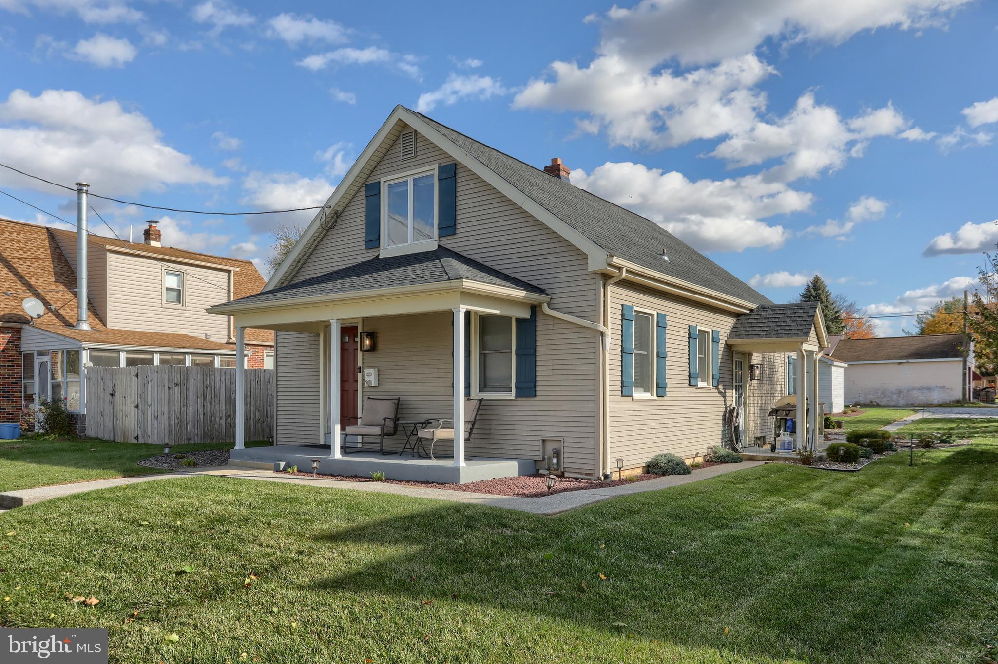 2010 Allegheny Avenue Lebanon, PA 17042 - Photo 4 of 34 a view of a back yard of the house