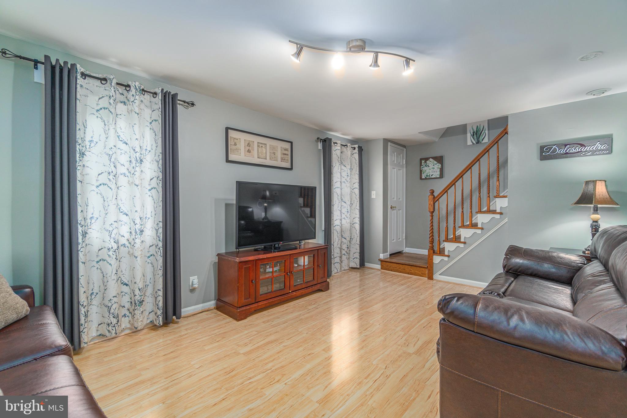 2338 Poe Road Secane, PA 19018 - Photo 5 of 31 Gallery Image 5