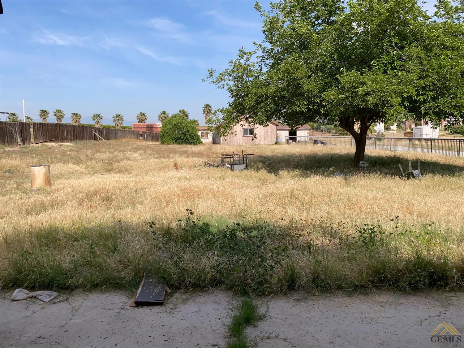 1023 Vineland Road Bakersfield, CA 93306 - Photo 9 of 9