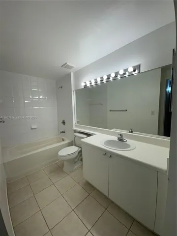 $1,795 | 8000 North Nob Hill Road, Unit 101, Tamarac, FL 33321