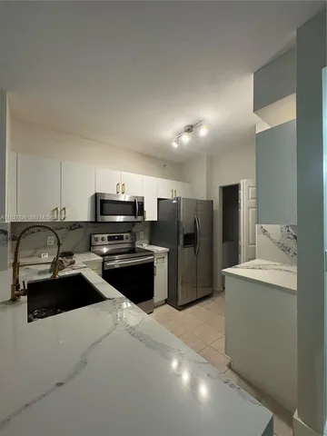 $1,795 | 8000 North Nob Hill Road, Unit 101, Tamarac, FL 33321