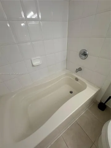 $1,795 | 8000 North Nob Hill Road, Unit 101, Tamarac, FL 33321