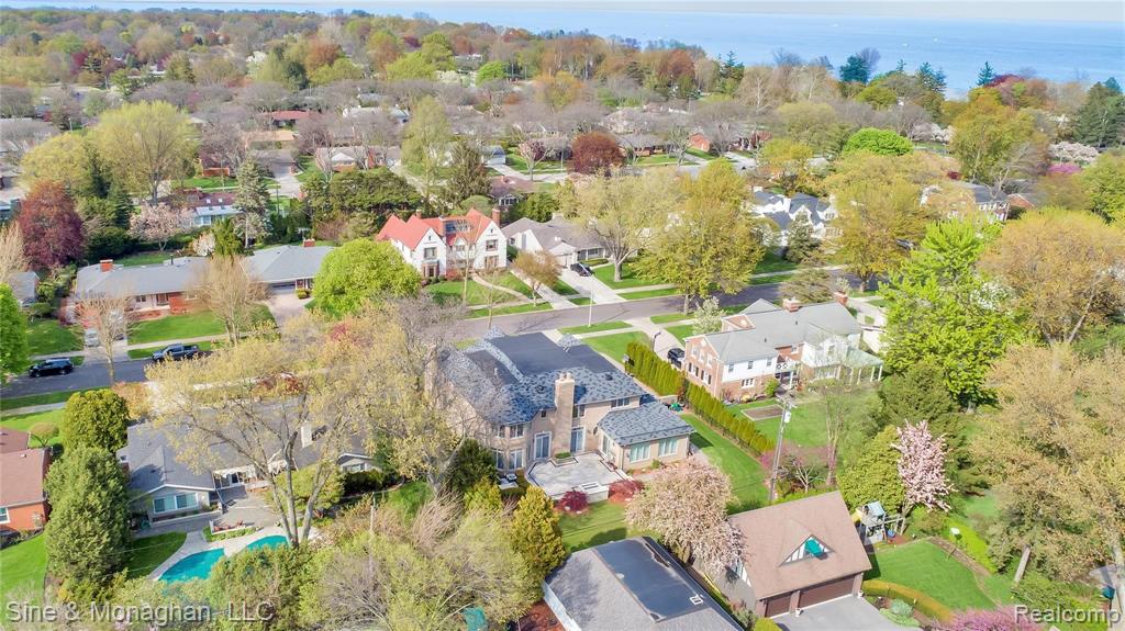 45 Roslyn Road Grosse Pointe Shores, MI 48236 - Photo 71 of 88