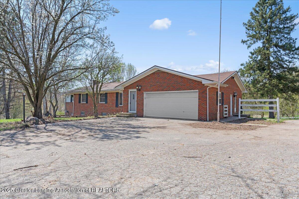 16170 South Wacousta Road Grand Ledge, MI 48837 - Photo 42 of 56 17-Media Jett - 14