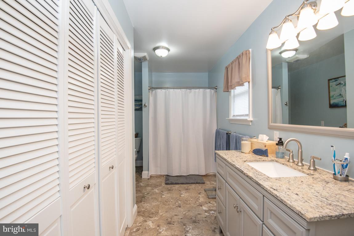 363 Sproul Road Kirkwood, PA 17536 - Photo 26 of 60 Primary Bath