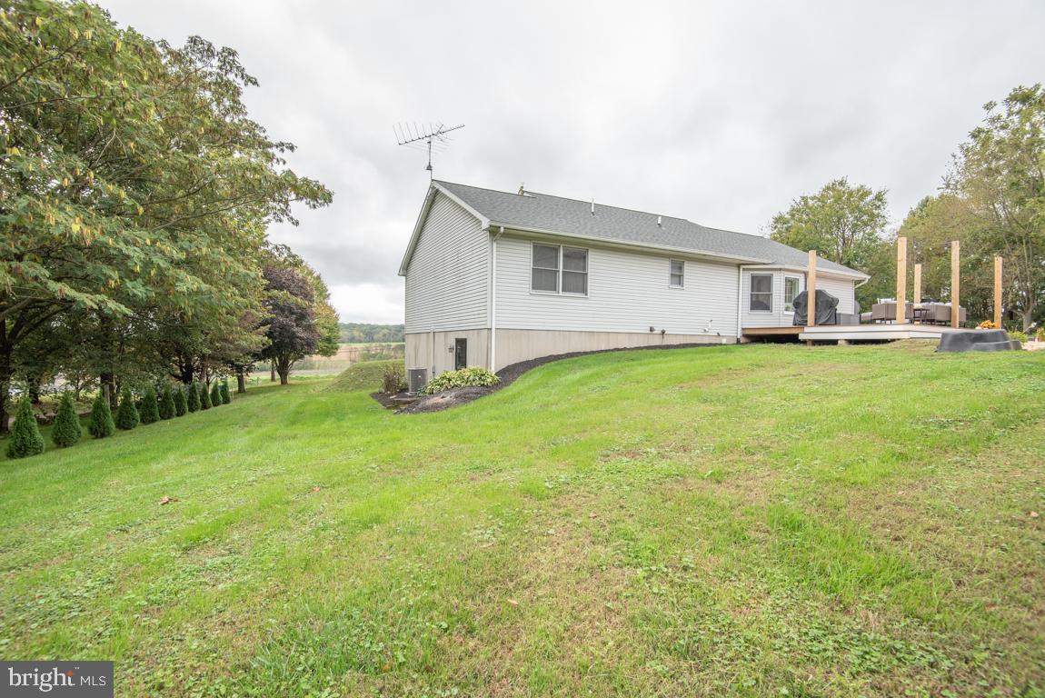 363 Sproul Road Kirkwood, PA 17536 - Photo 6 of 60