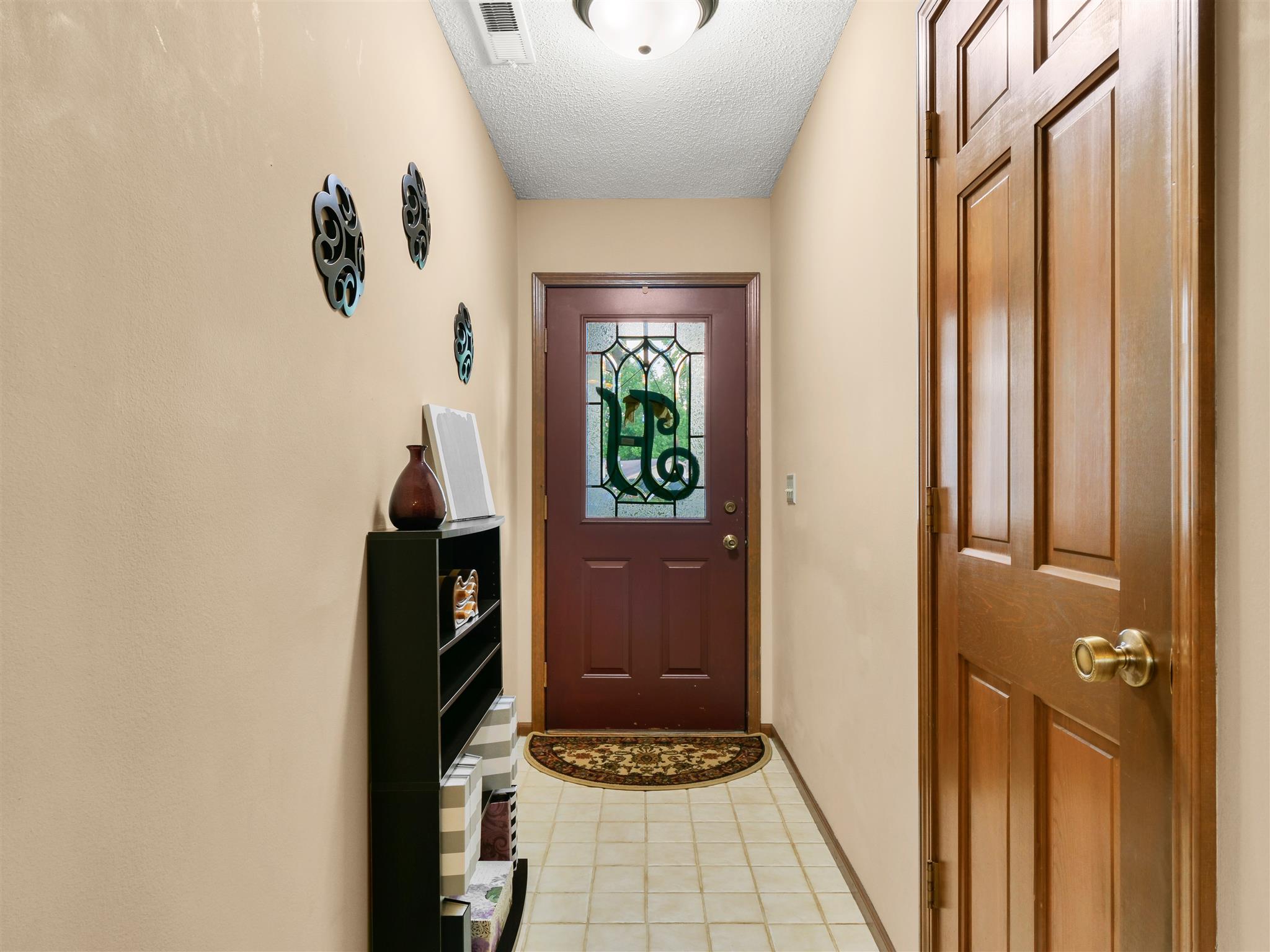 8604 Timbermill Place Fort Wayne, IN 46804 - Photo 3 of 30