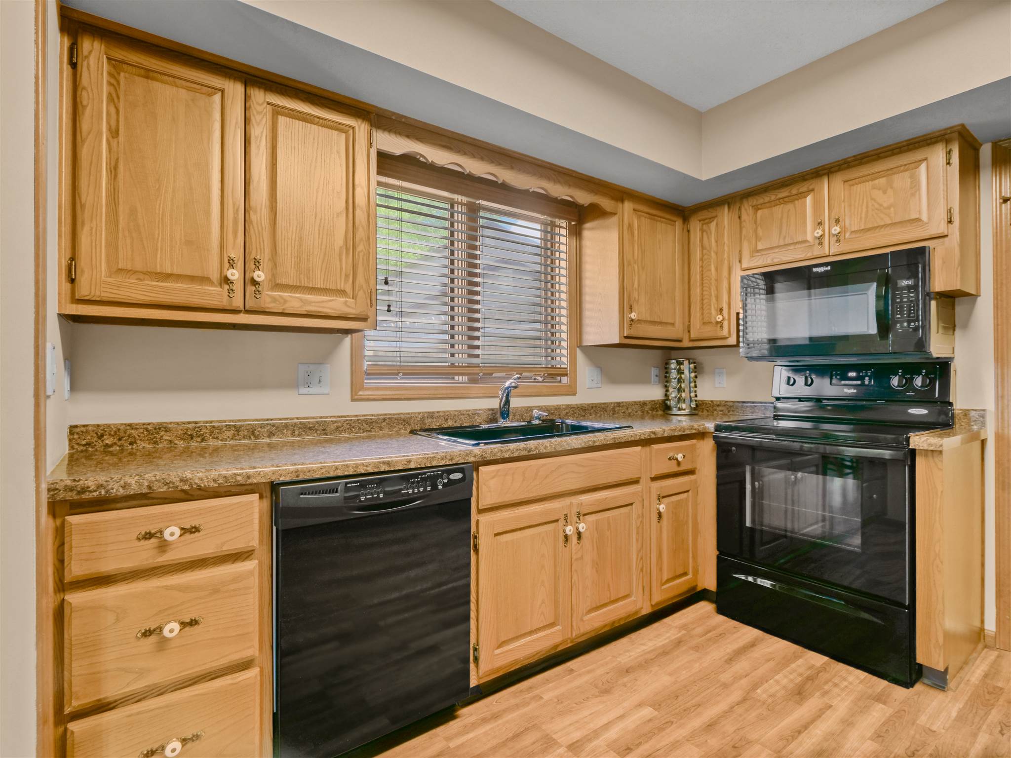 8604 Timbermill Place Fort Wayne, IN 46804 - Photo 10 of 30
