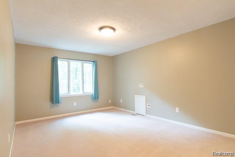 1440 Burgundy Road Ann Arbor, MI 48105 - Photo 38 of 43